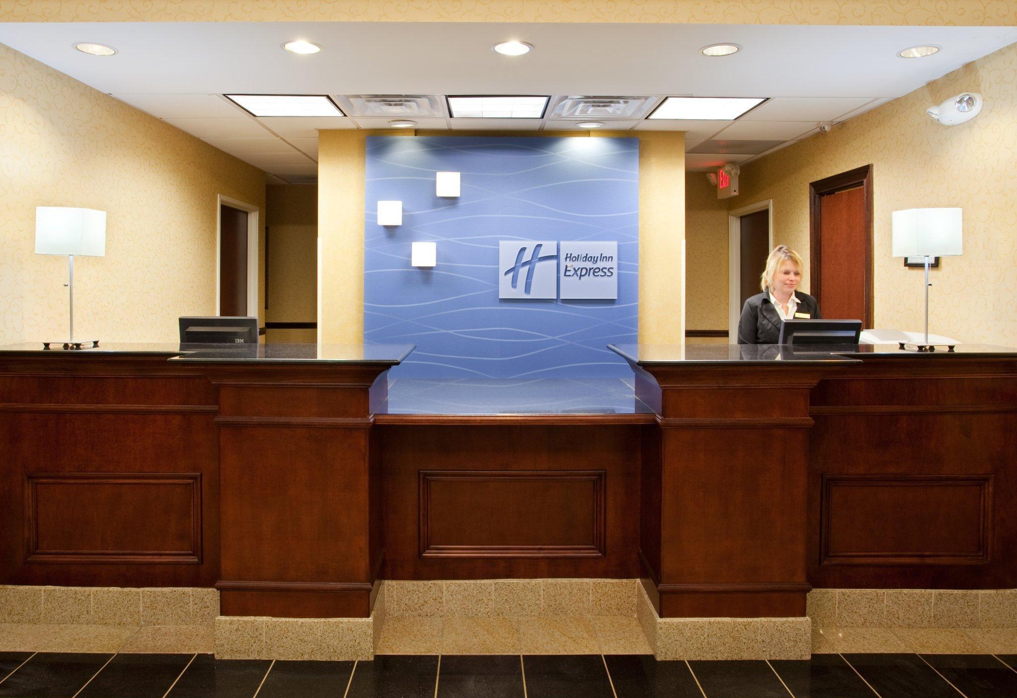 Holiday Inn Express Hotel & Suites Cleveland-Richfield By Ihg Brecksville Extérieur photo